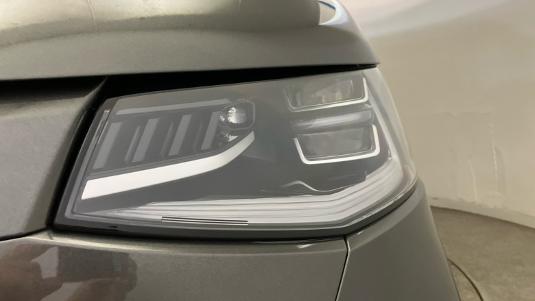 Volkswagen Transporter T32 Lwb Electric 100kW 65kWh Commerce Pro Van Auto